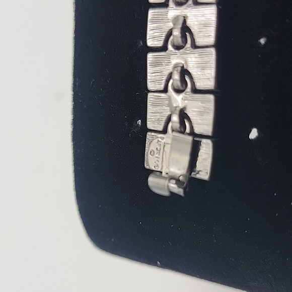 Vtg Givenchy Double Row Blue AB Gun Metal Tennis Bracelet Unisex Japan Classy - Picture 4 of 11